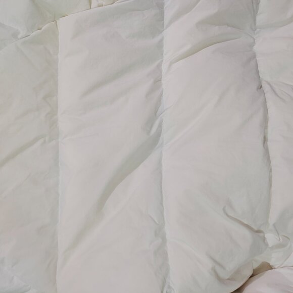 Canada Goose White Hooded Down Jacket - Picture 5 of 14